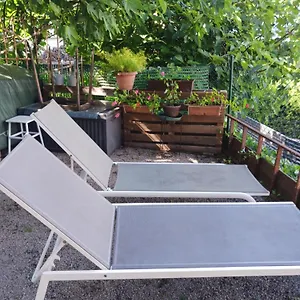 Luna Apartment